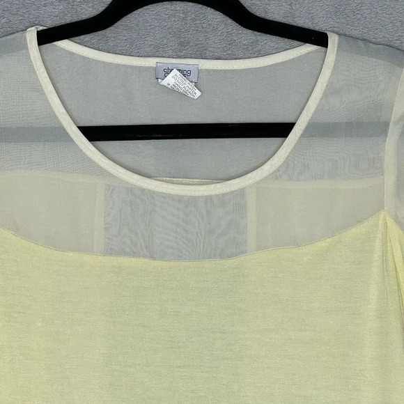 Charming Charlie S Small Shirt Top‎ Yellow Solid Short Sleeve Scoop Neck - Picture 3 of 6